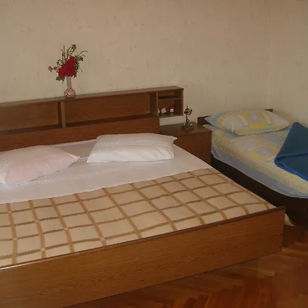 Apartmán With Parking Space Brodarica, - 12405